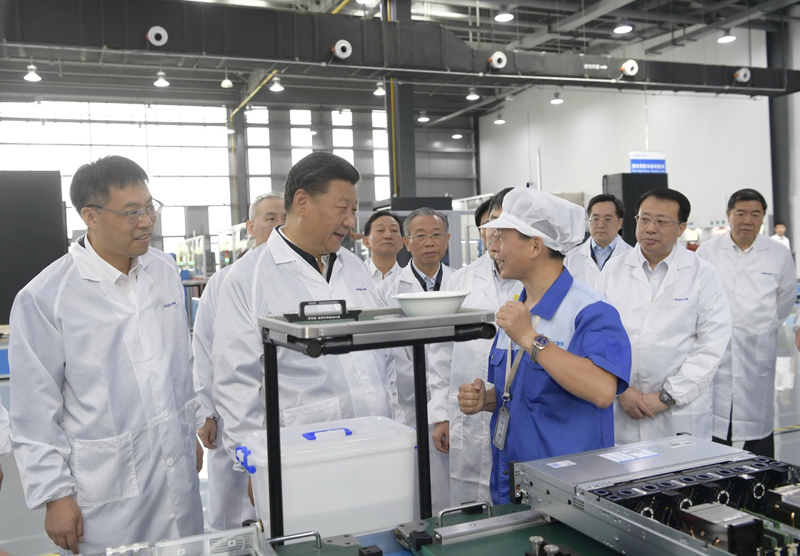 6��12����14�գ��й���������ǡ�������ϯ�������ί��ϯϰ��ƽ��ɽ�����졣����14�����磬ϰ��ƽ�ڼ��Ͽ����˳����Ÿ߶��ݴ�������������ء�